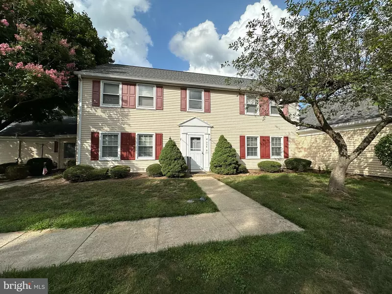 236-B MARBLEHEAD LN #B, Jamesburg, NJ 08831