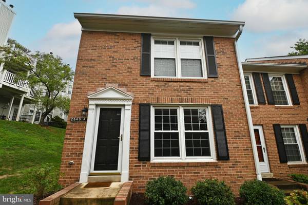 2548-A ARLINGTON MILL DR, Arlington, VA 22206