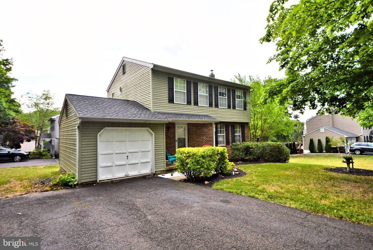 Lansdale, PA 19446,141 CANTERBURY LN