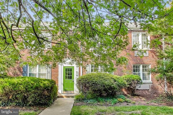 20 AUBURN CT #D, Alexandria, VA 22305