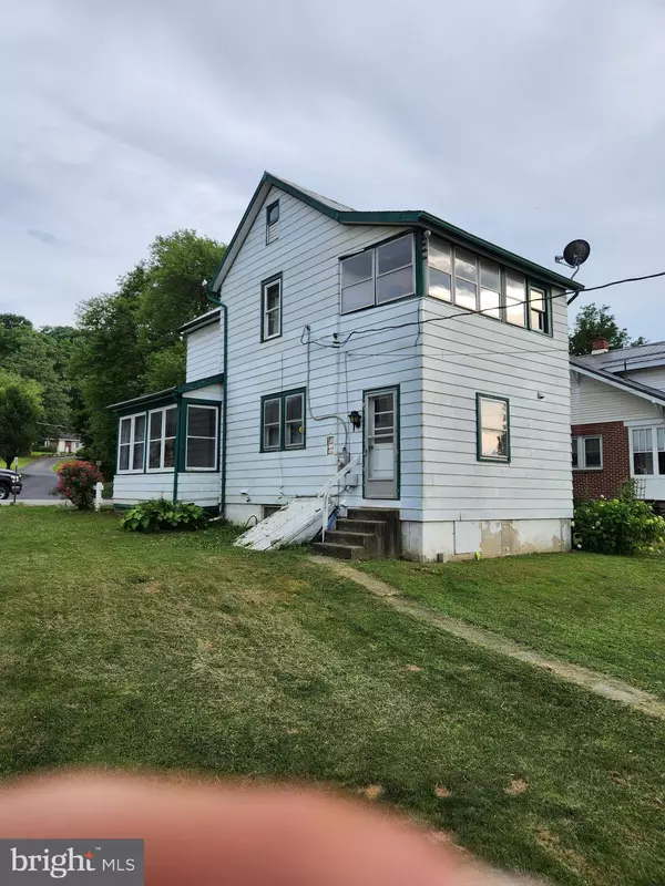 Mifflinburg, PA 17844,222 MAPLE ST