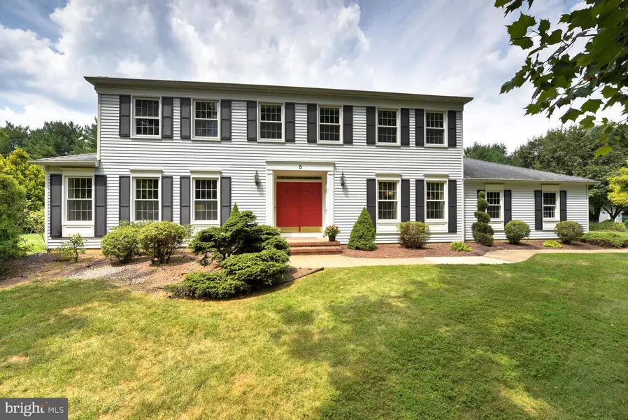 5 BRIARWOOD DR, Princeton Junction, NJ 08550