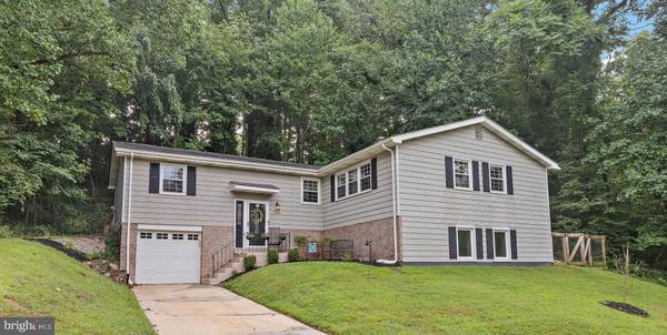 2708 SKYLARK RD, Wilmington, DE 19808