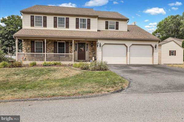 321 E APPLETREE ALY, Mount Joy, PA 17552