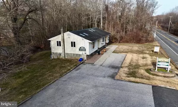 Carneys Point, NJ 08069,714 HARDING HWY