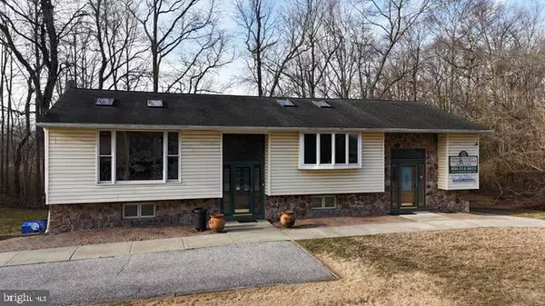 Carneys Point, NJ 08069,714 HARDING HWY