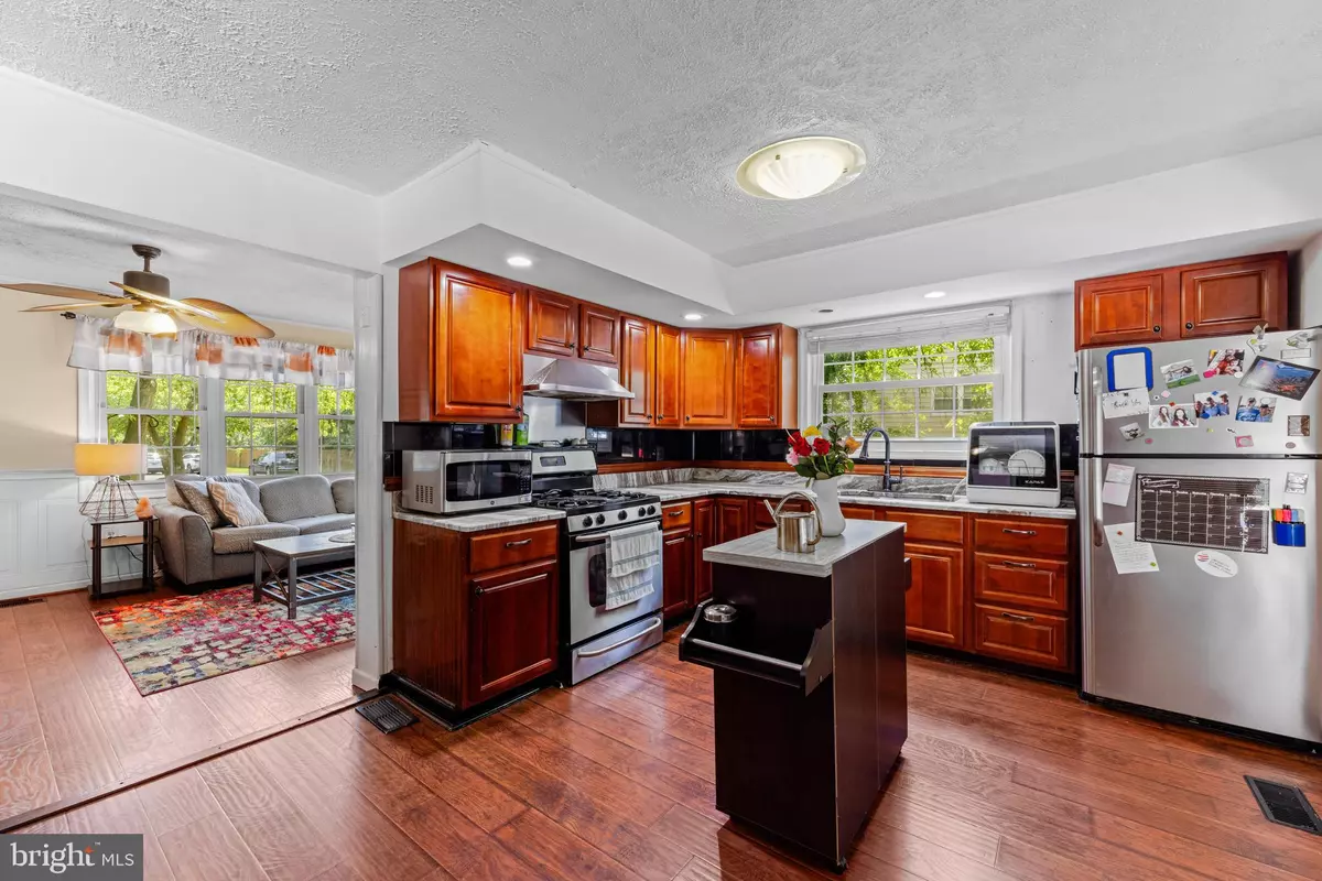 Severna Park, MD 21146,21 TRUCK HOUSE RD