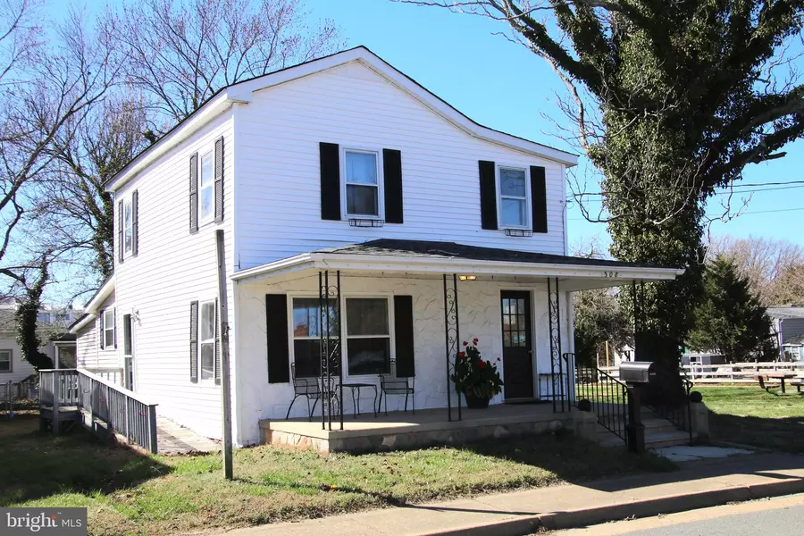 308 WASHINGTON AVE, Colonial Beach, VA 22443