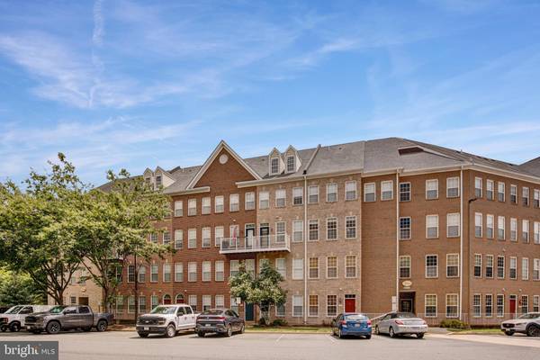 2653 PARK TOWER DR #312,  Vienna,  VA 22180