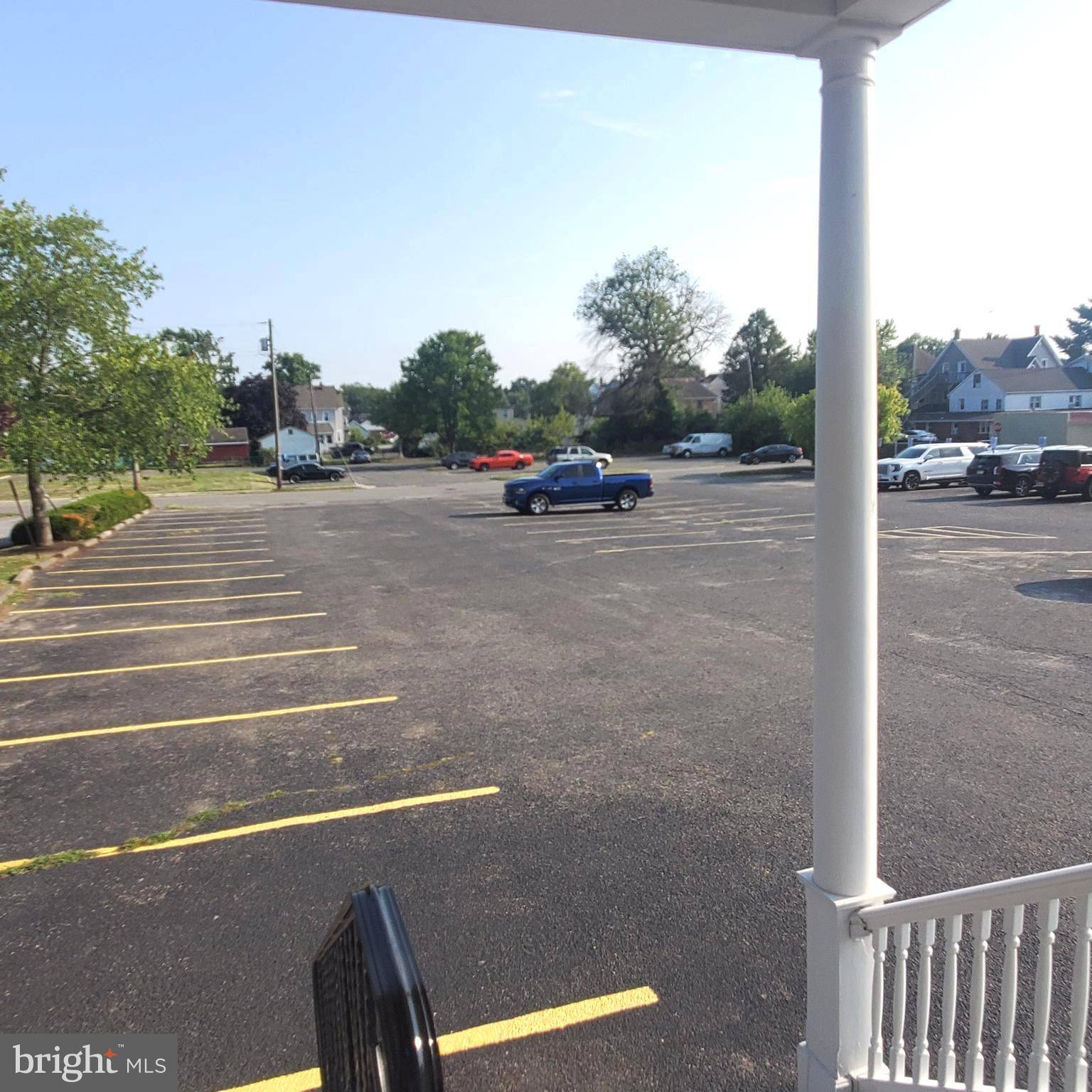 Woodstown, NJ 08098,24 EAST AVE