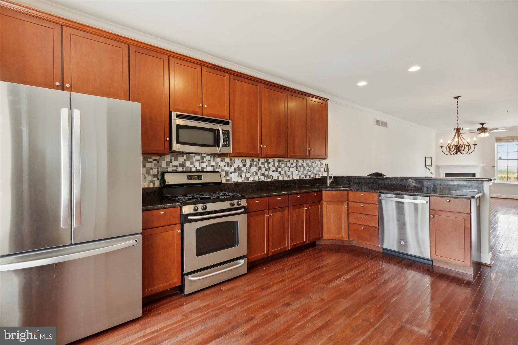 Conshohocken, PA 19428,922 MAPLE ST