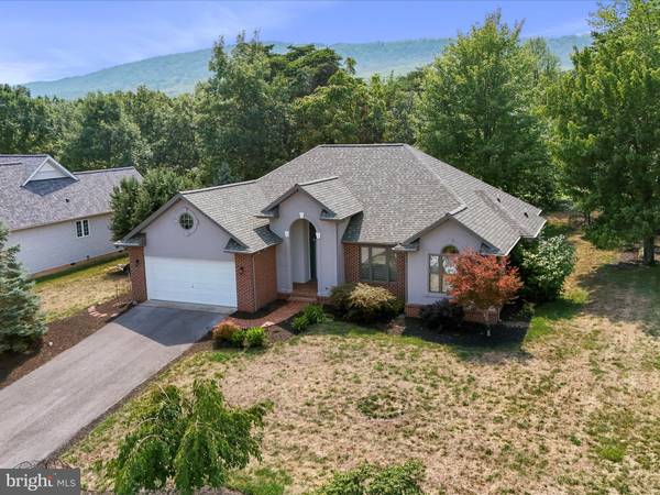 506 PEACE PIPE LN, Hedgesville, WV 25427