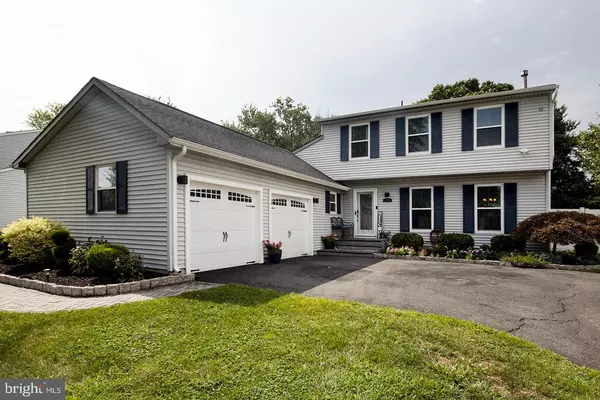 22 WESTERLY DR, Sicklerville, NJ 08081