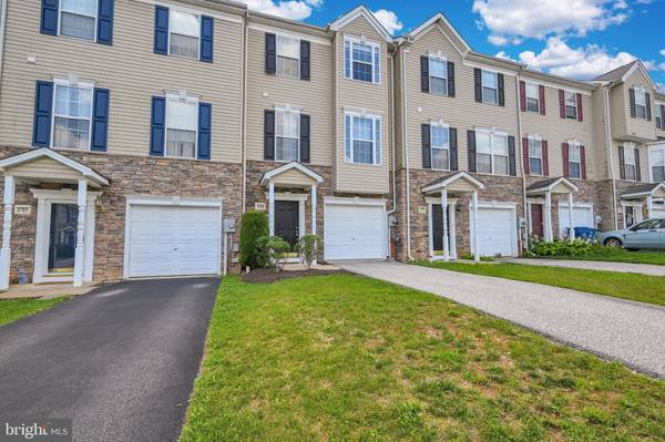 3709 ARMORY LN #3709, York, PA 17408