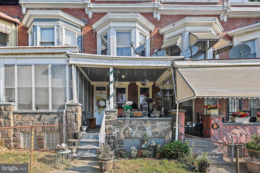 2704 W MOSHER ST, Baltimore, MD 21216