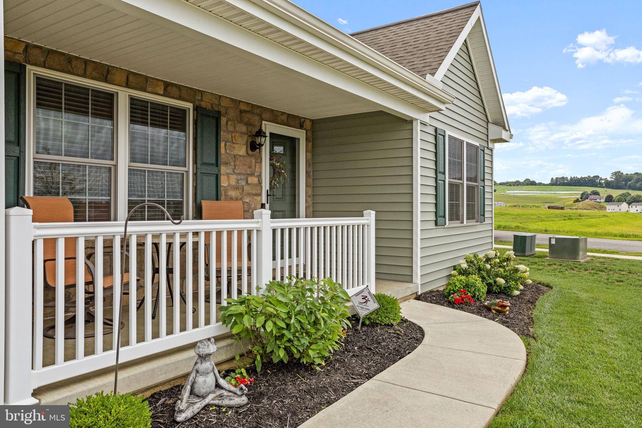 New Providence, PA 17560,122 CREEKSIDE DR