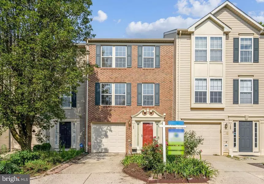 120 INGLE PL, Alexandria, VA 22304