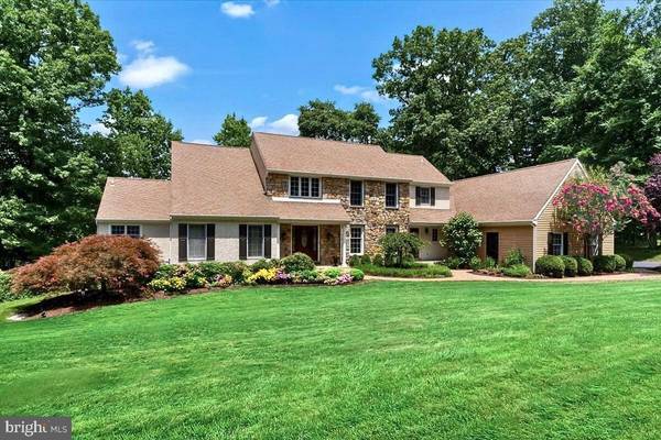 811 PEBBLEWOOD RD, West Chester, PA 19380