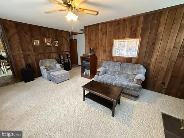 Middlesex, NJ 08846,160 BARBARA PL