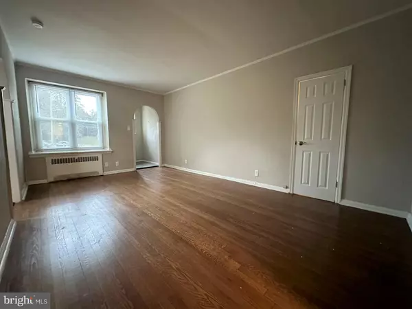 Philadelphia, PA 19131,4927 WYNNEFIELD AVE #8A