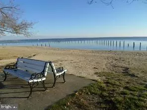 Colonial Beach, VA 22443,9TH ST