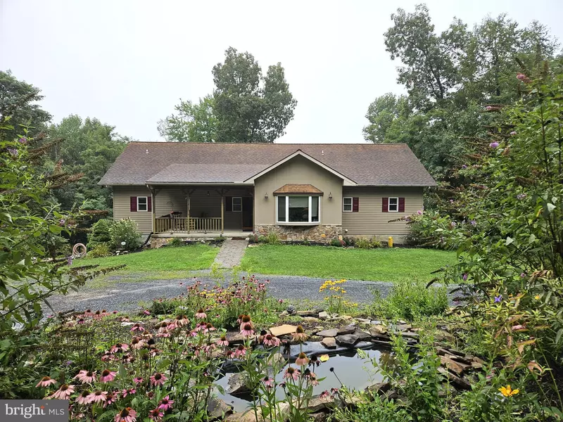 360 FARMALL RD, Grantville, PA 17028