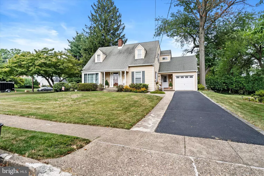 525 CLEARDALE AVE, Ewing, NJ 08618