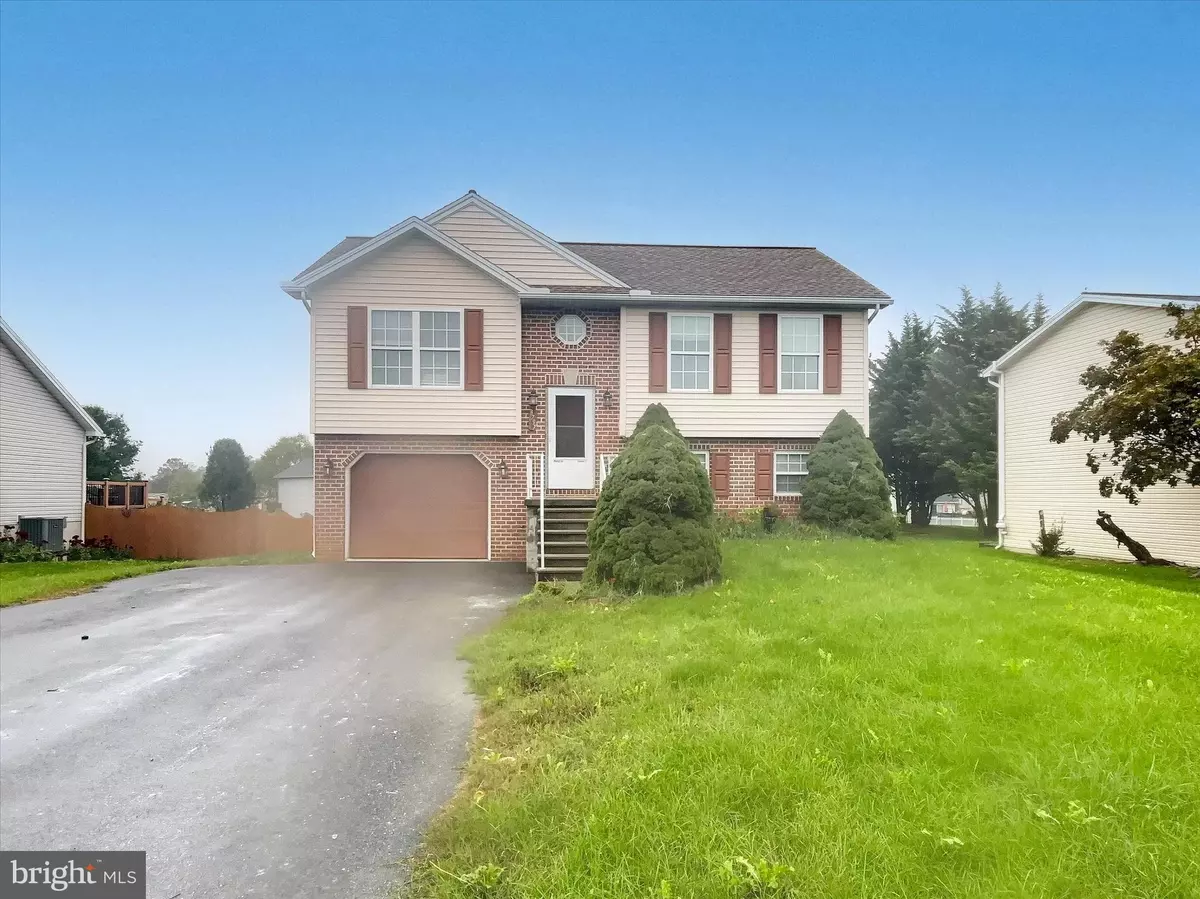 Fayetteville, PA 17222,3797 MOUNTAIN SHADOW CIR