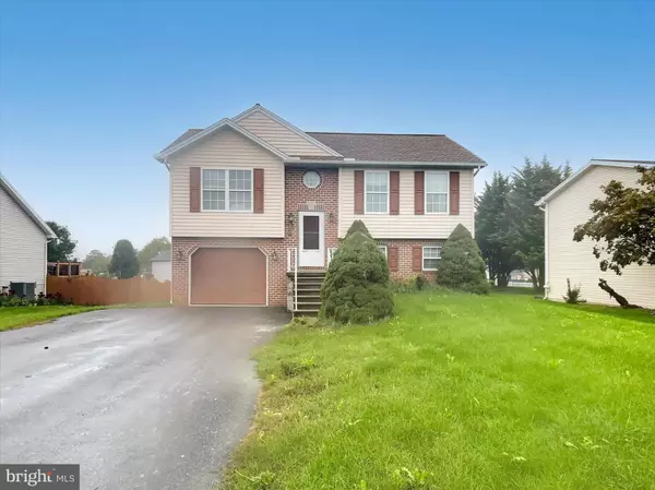 3797 MOUNTAIN SHADOW CIR, Fayetteville, PA 17222