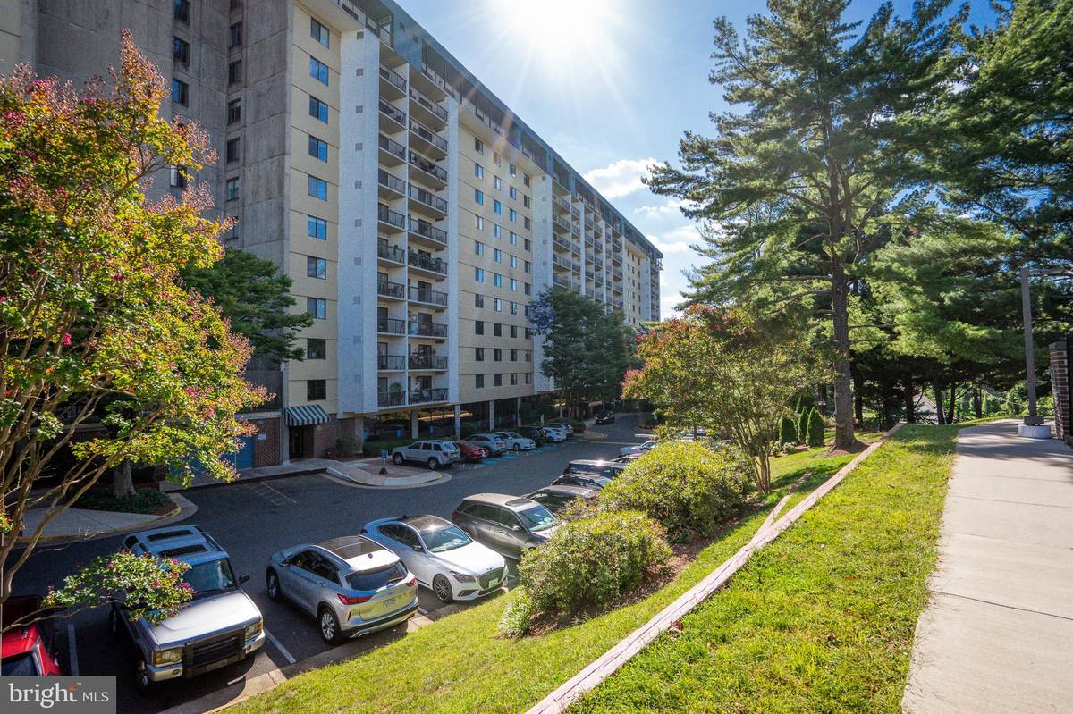 Falls Church, VA 22041,3800 POWELL LN #619