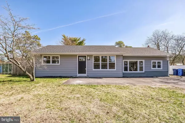 209 MANAHAWKIN TRL, Browns Mills, NJ 08015