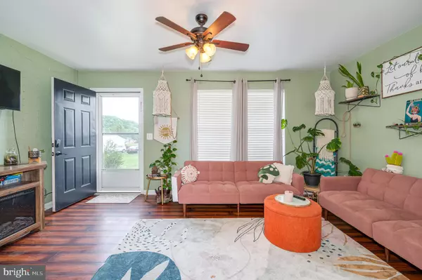 Bunker Hill, WV 25413,25 EISENHOWER CIR