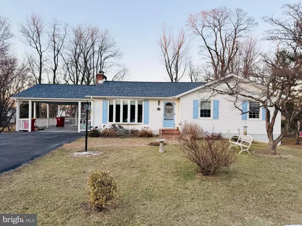 22 FRIENDSHIP CT, Charles Town, WV 25414