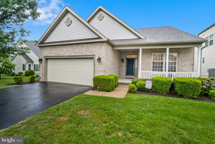 2854 DONEGAL DR, Macungie, PA 18062