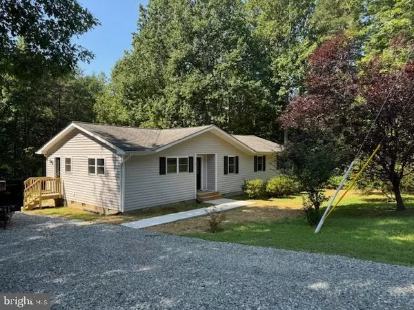 81 OAKLAND PL, Louisa, VA 23093