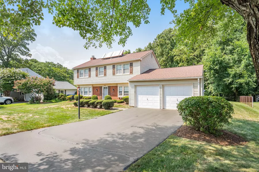 12906 MOUNT ROYAL LN, Fairfax, VA 22033