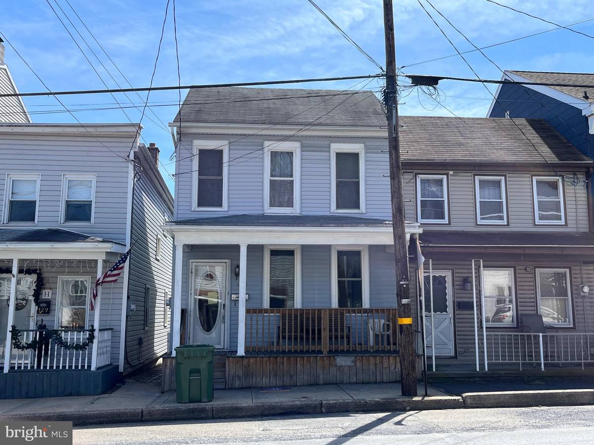 Tremont, PA 17981,131 W MAIN ST