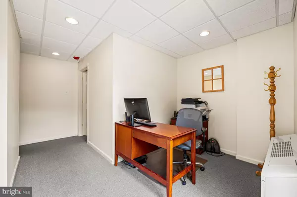 Swarthmore, PA 19081,801 YALE AVE #H-G01