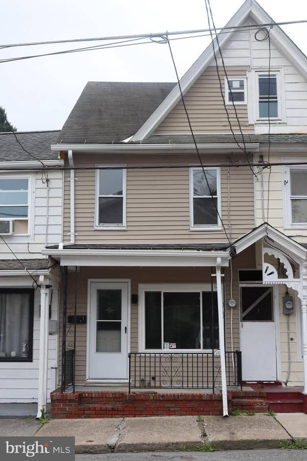 20 E ELM ST, Tamaqua, PA 18252