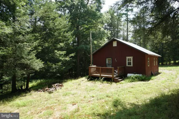 Sugar Grove, WV 26815,126 HOBBIT LN