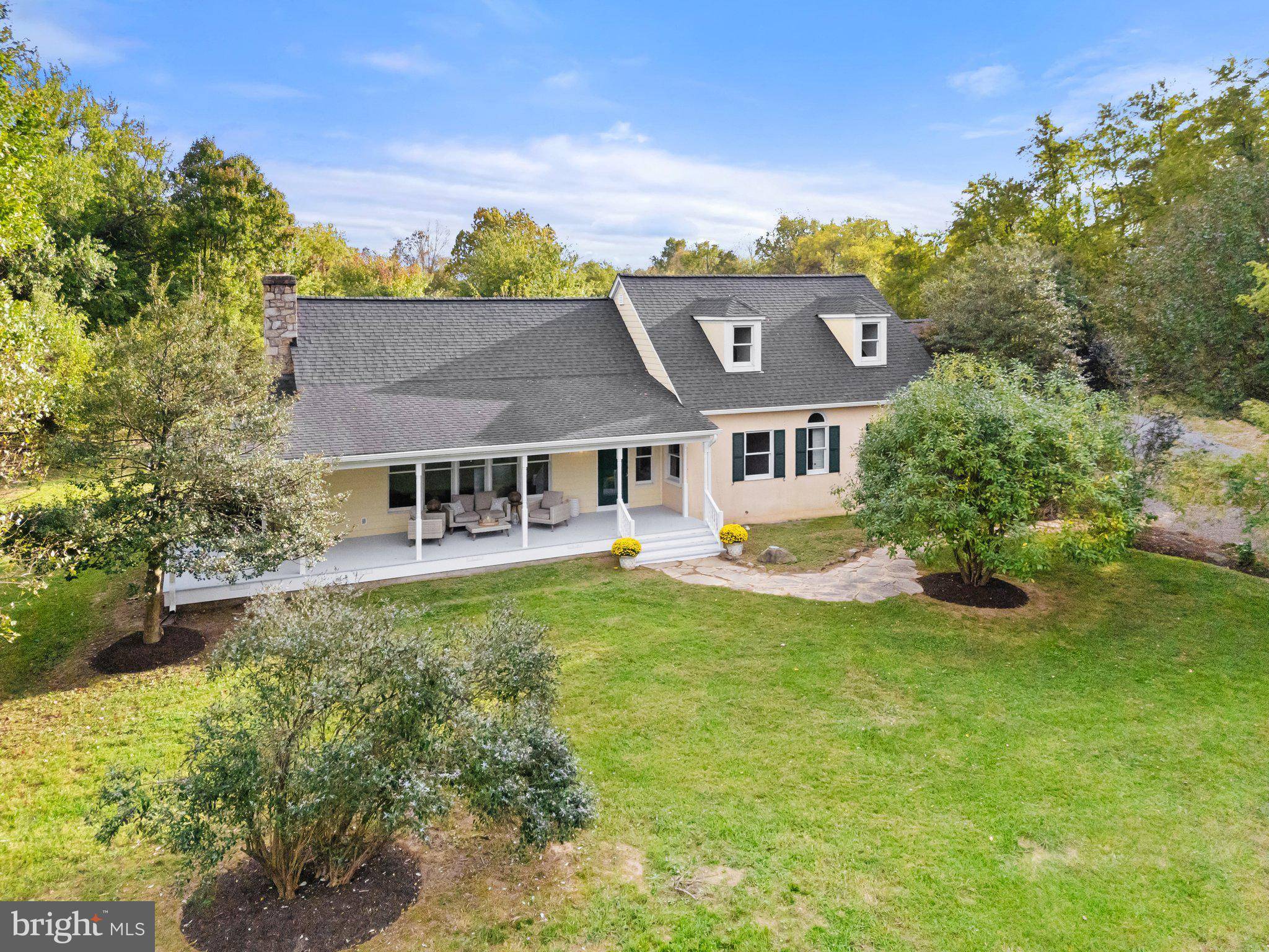 1225 DUNVEGAN DR, Upperville, VA 20184