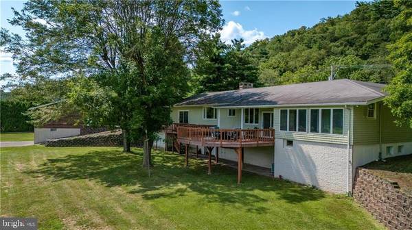 Andreas, PA 18211,864 LIZARD CREEK RD