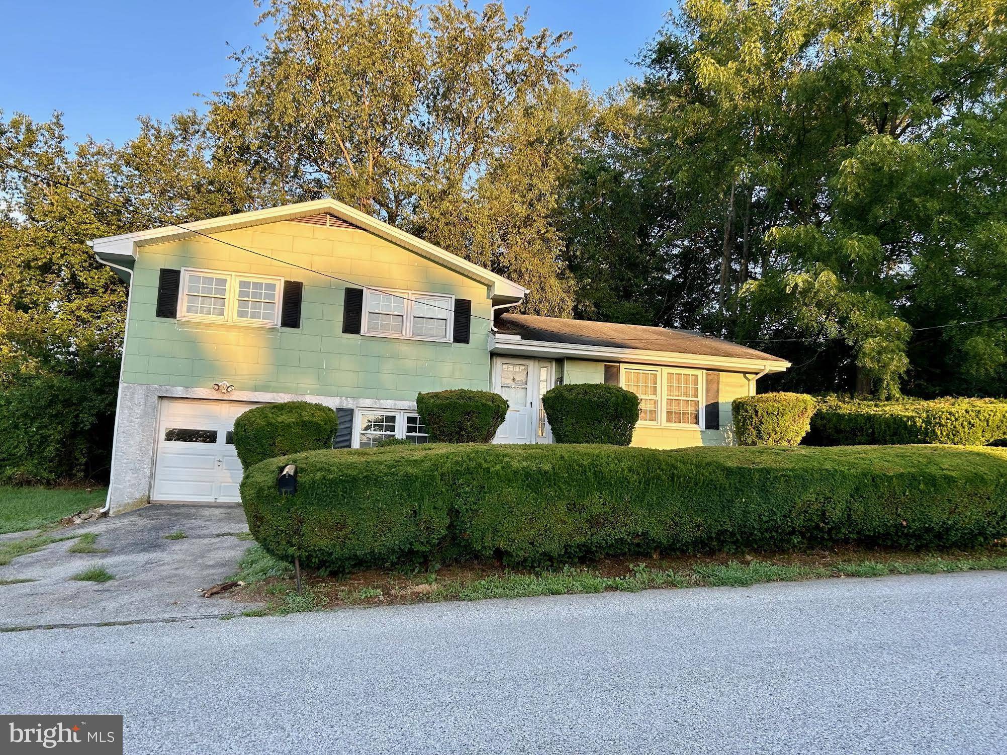 105 MOODY ST, Coatesville, PA 19320
