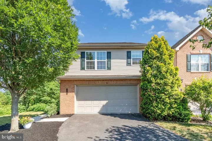 1246 CROSS CREEK DR, Mechanicsburg, PA 17050