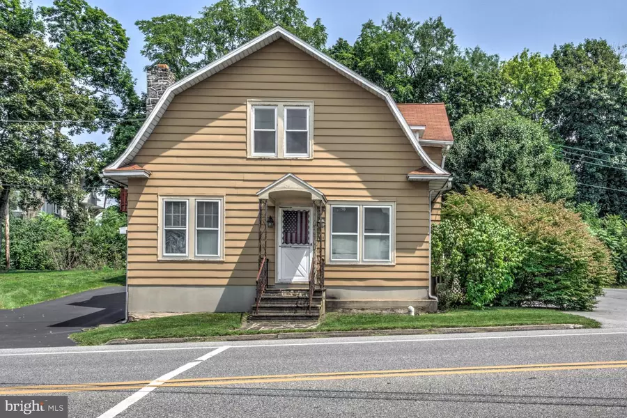 471 S MAIN ST, Manheim, PA 17545