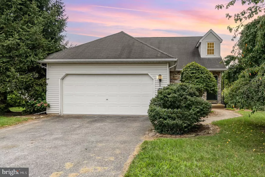 613 MISTY HILL LN, Dallastown, PA 17313