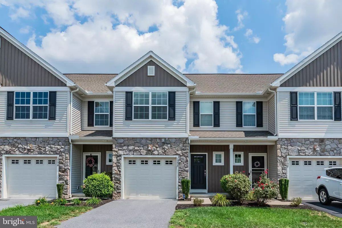 Mechanicsburg, PA 17055,1756 FAIRBANK LANE