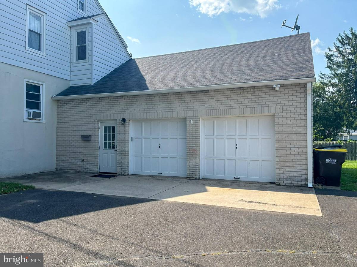 Lansdale, PA 19446,1003 W MAIN ST #GARAGE