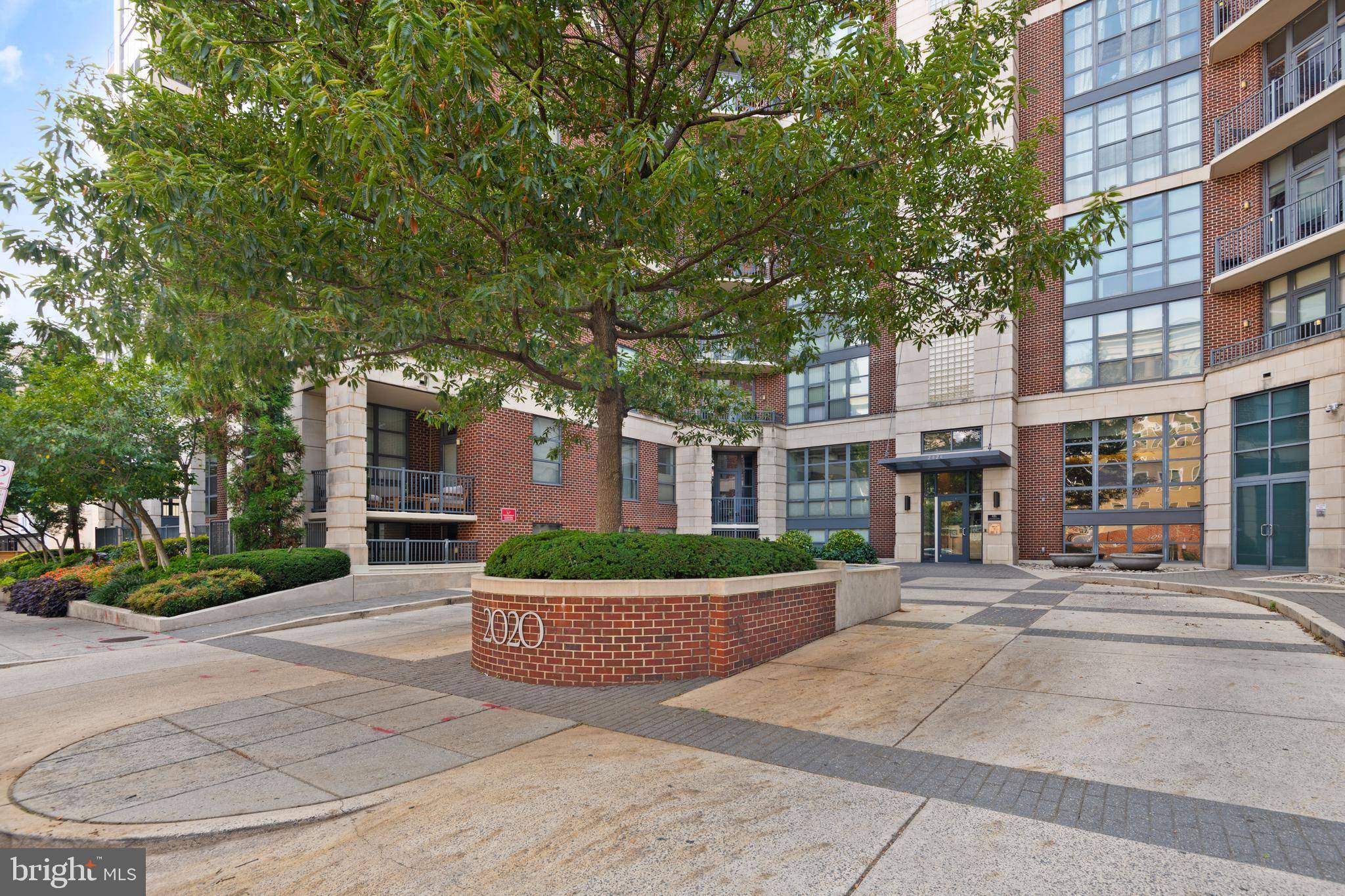 Washington, DC 20009,2020 12TH ST NW #PH-809