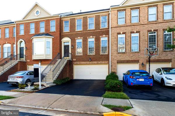 Centreville, VA 20120,5352 BLUE ASTER CIR